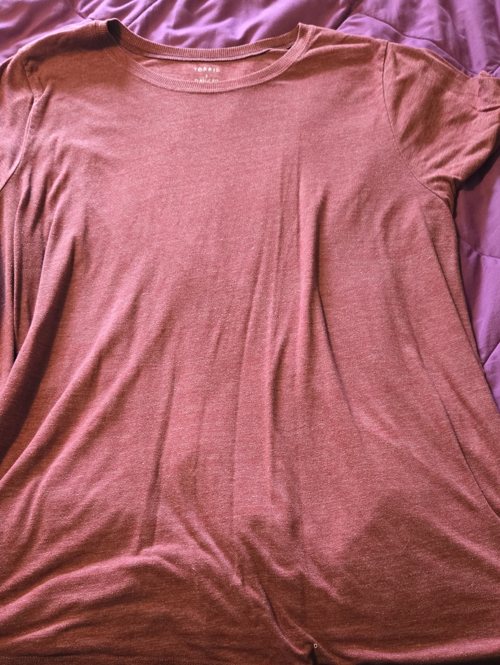 torrid Short Sleeve Burgundy T-Shirt